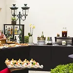 Marriott Champs Elysees Hotel