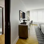 Hotel Marriott Champs Elysees 5*