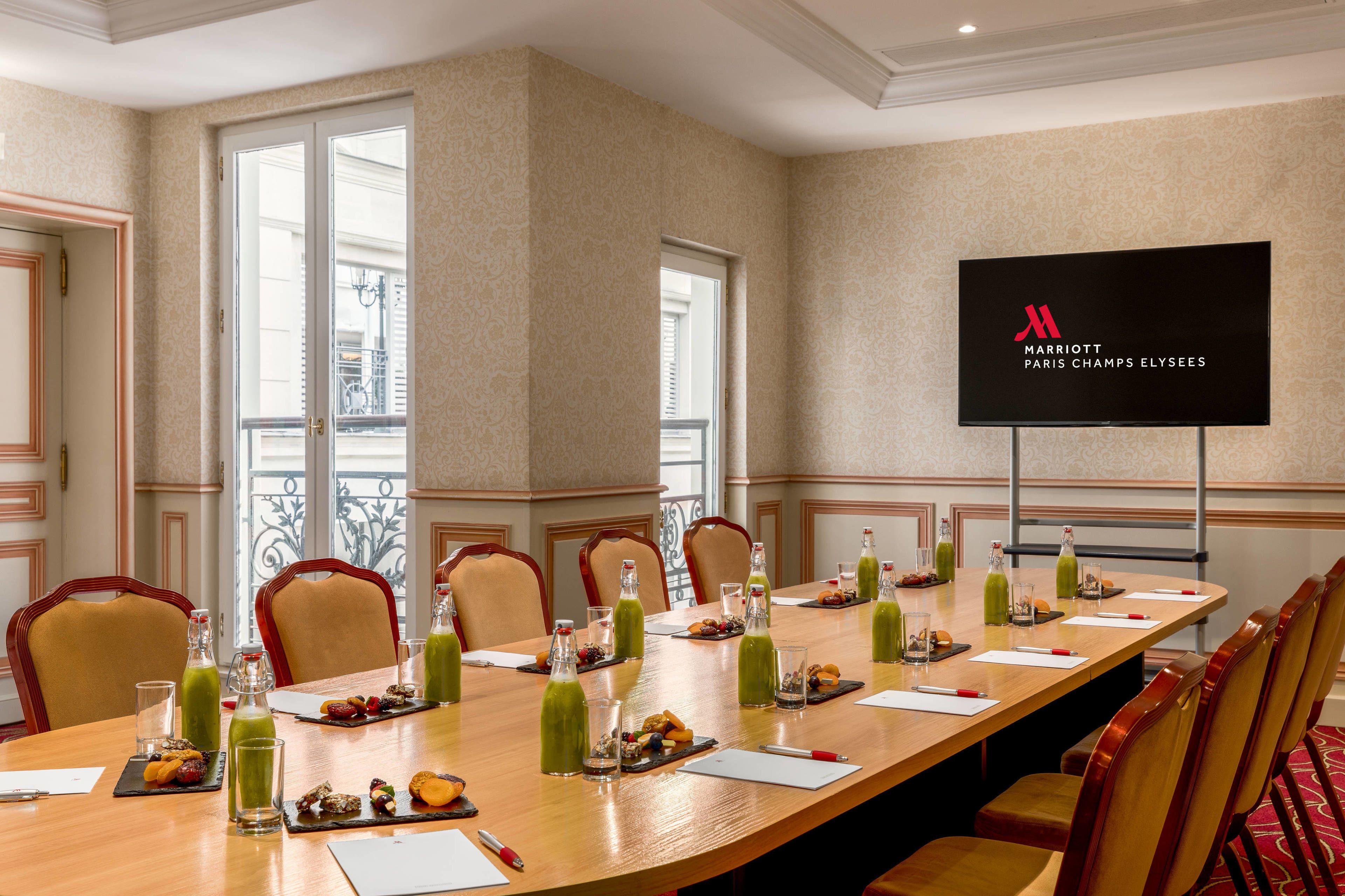 Hotel Marriott Champs Elysees 5*