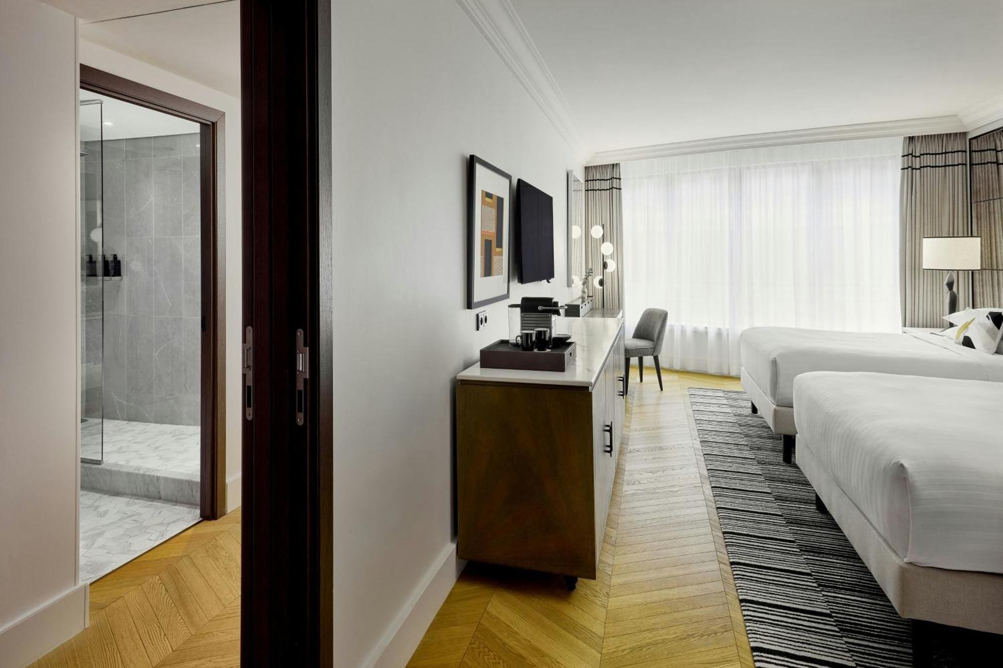 Hotel Marriott Champs Elysees 5*