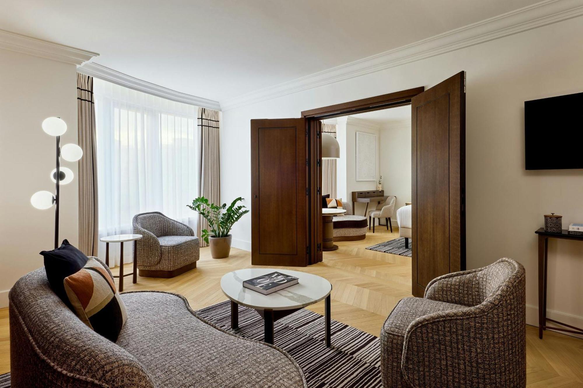 Marriott Champs Elysees Hotel 5*