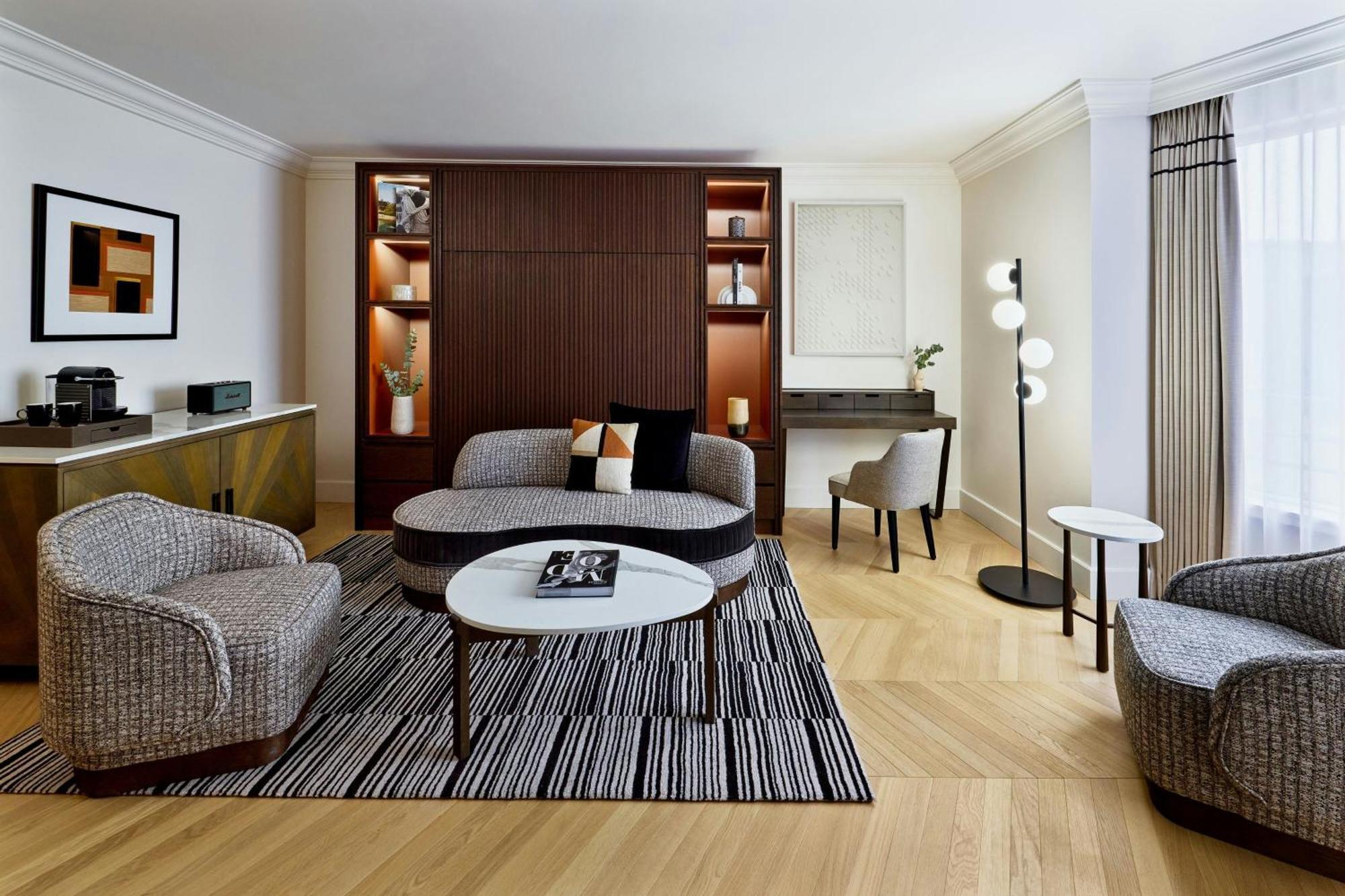 Marriott Champs Elysees 5*