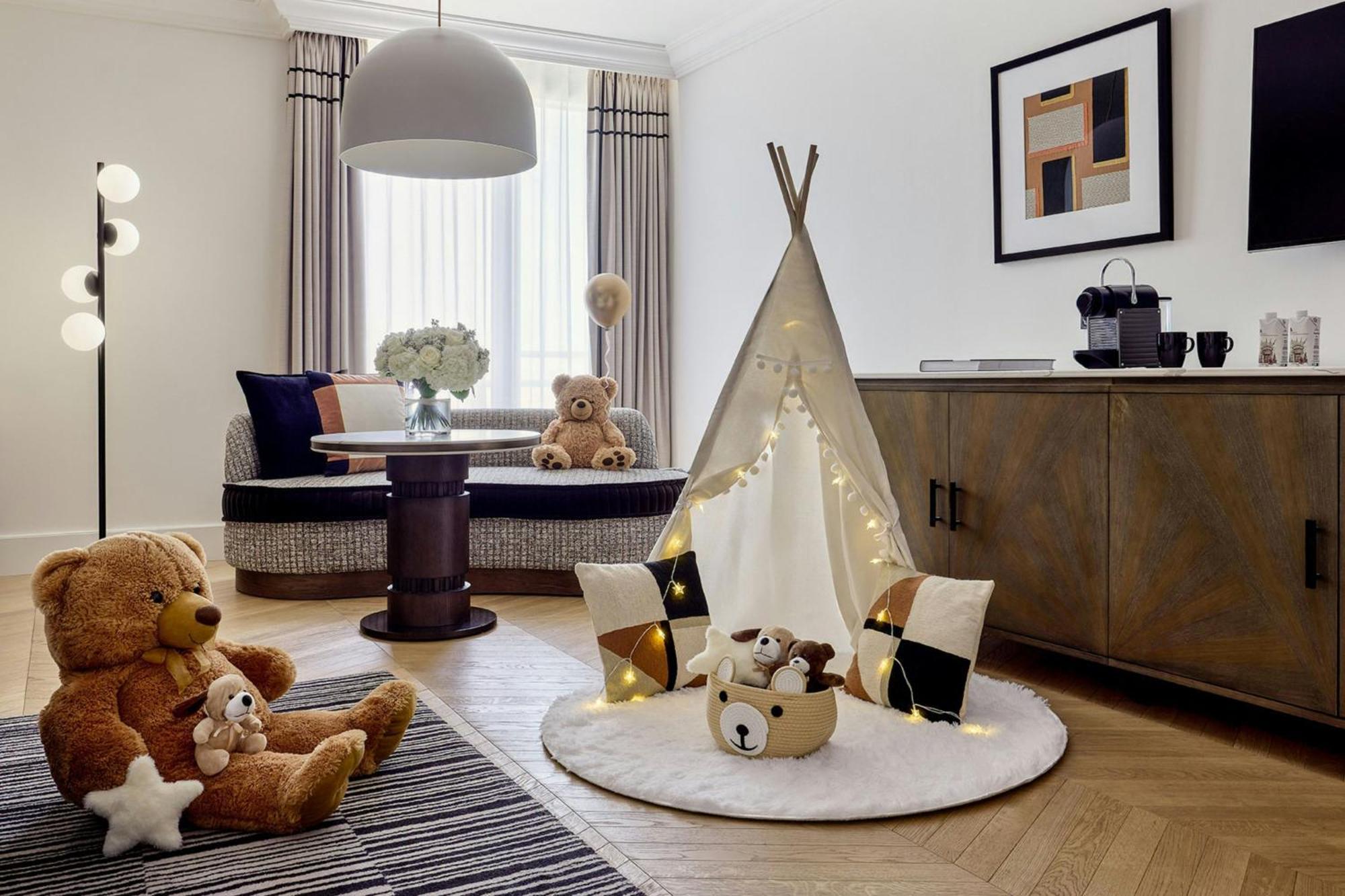 Hotel Marriott Champs Elysees Parigi